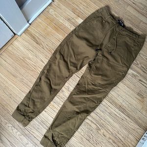 DUER No Sweat Pant Jogger Men 31x29 Brown N2X Slim Performance Stretch Casual